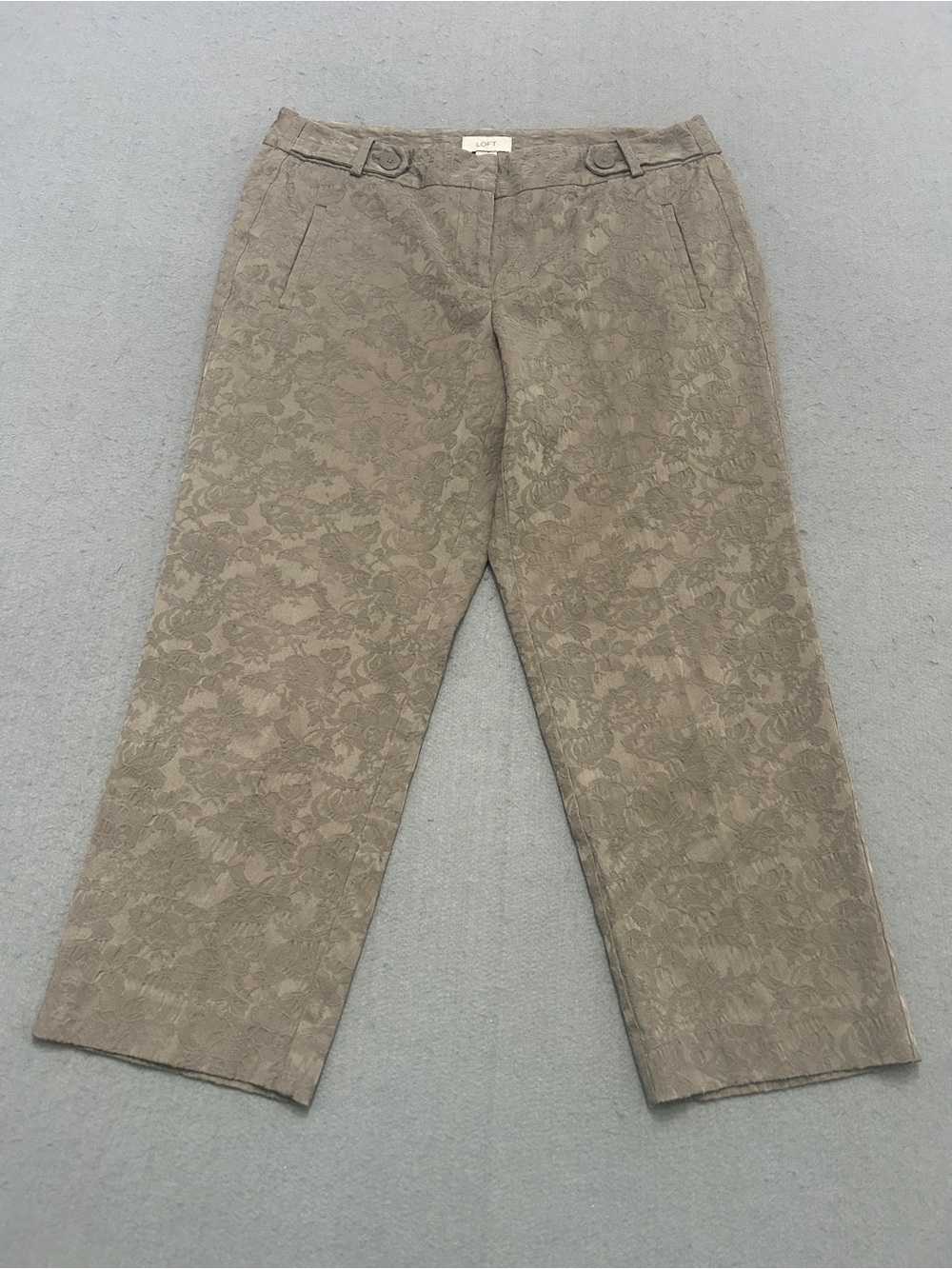 Women’s LOFT Original Gray Floral Jacquard Crop Pants Size 8